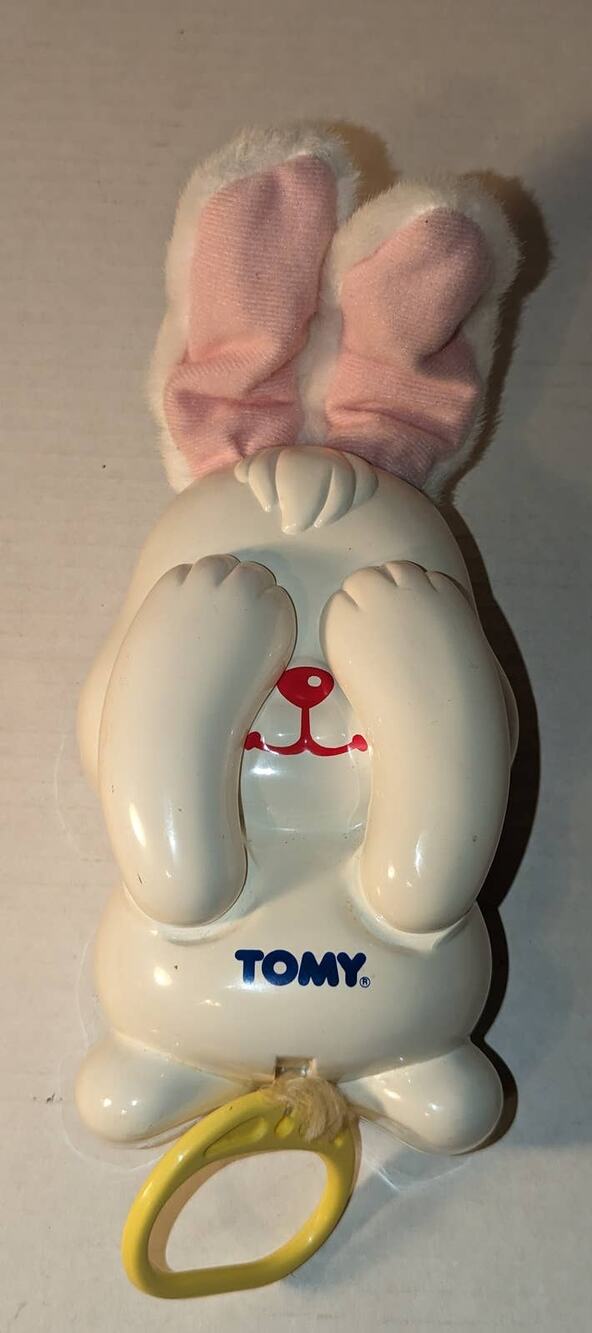 Vintage 1991 Tomy Peek A Boo Musical Pull Cord Bunny Baby Crib Toy Pram